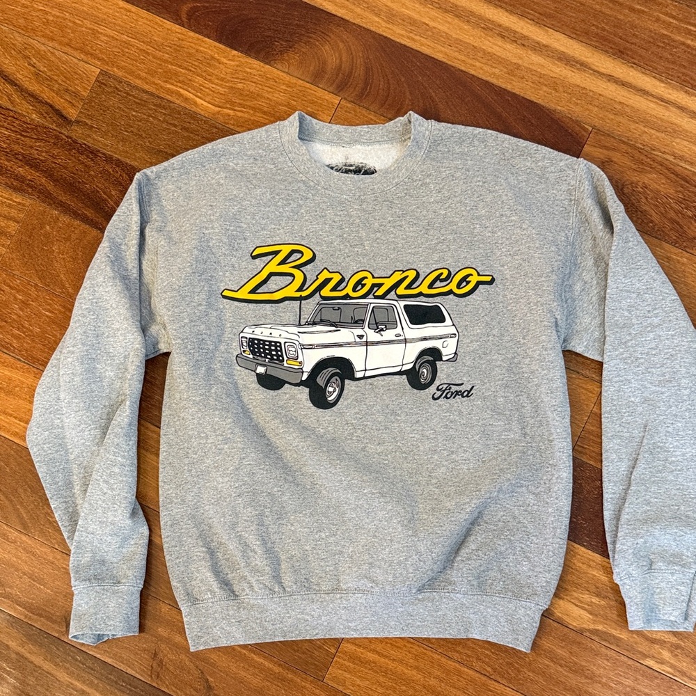 Ford Bronco Gray Crewneck Sweatshirt, size small